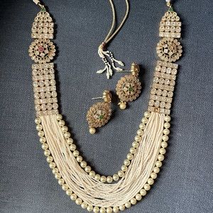 Kundan necklace with earrings